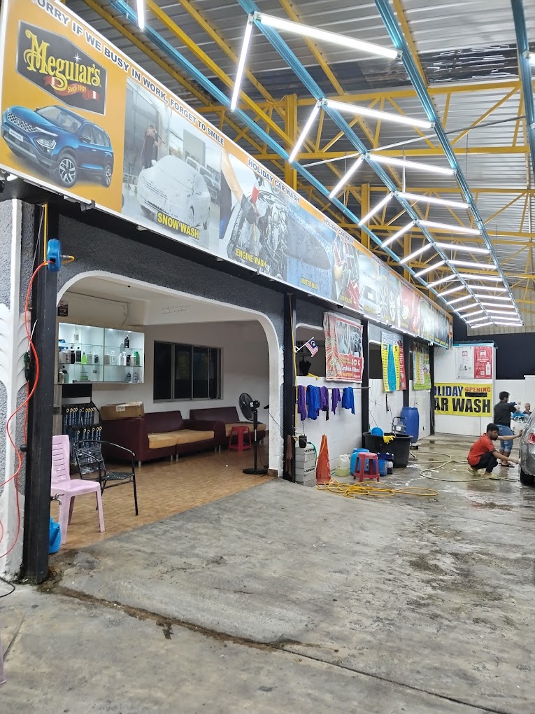 JB Holiday Car Wash 3